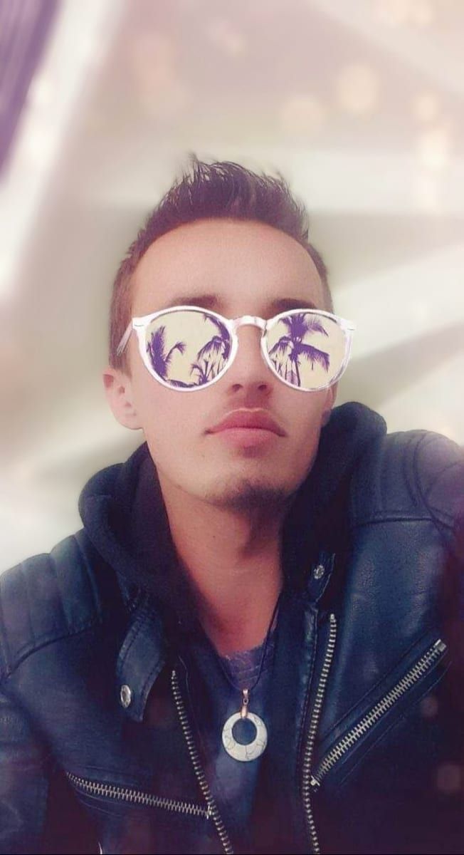 Profil de Constans, 25 ans, Annonce gay à Anhée (Namur)