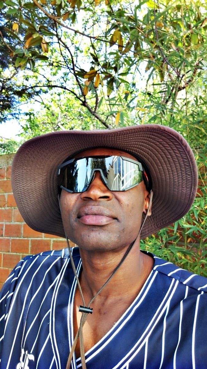 Profil de Okacha, 44 ans, Annonce gay à Ciney (Namur)