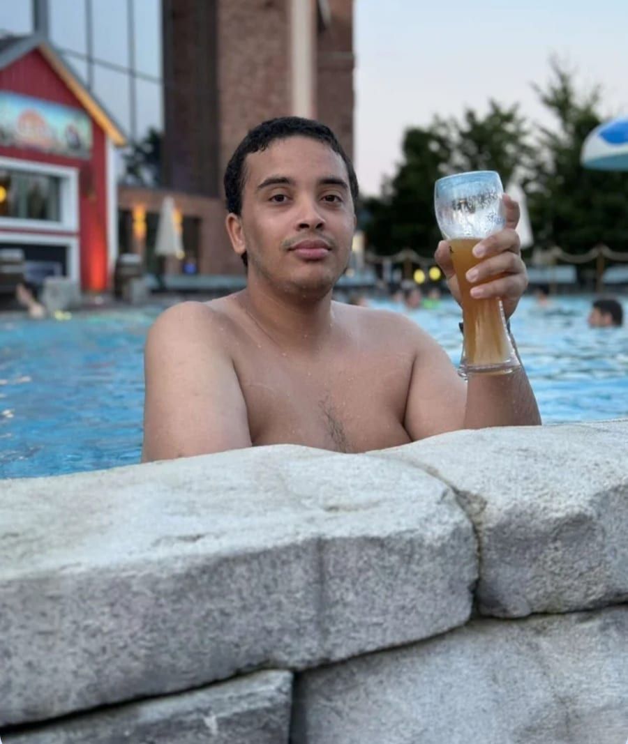 Profil de Arto, 36 ans, Annonce gay à Anhée (Namur)