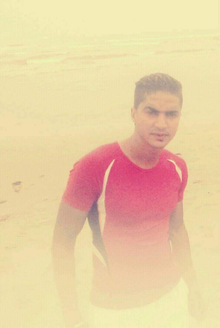 Profil de Sofian, 45 ans, Annonce gay à Vresse-sur-Semois (Namur)