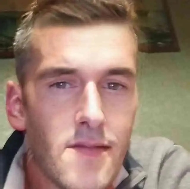 Profil de Yemine, 35 ans, Annonce gay à Havelange (Namur)