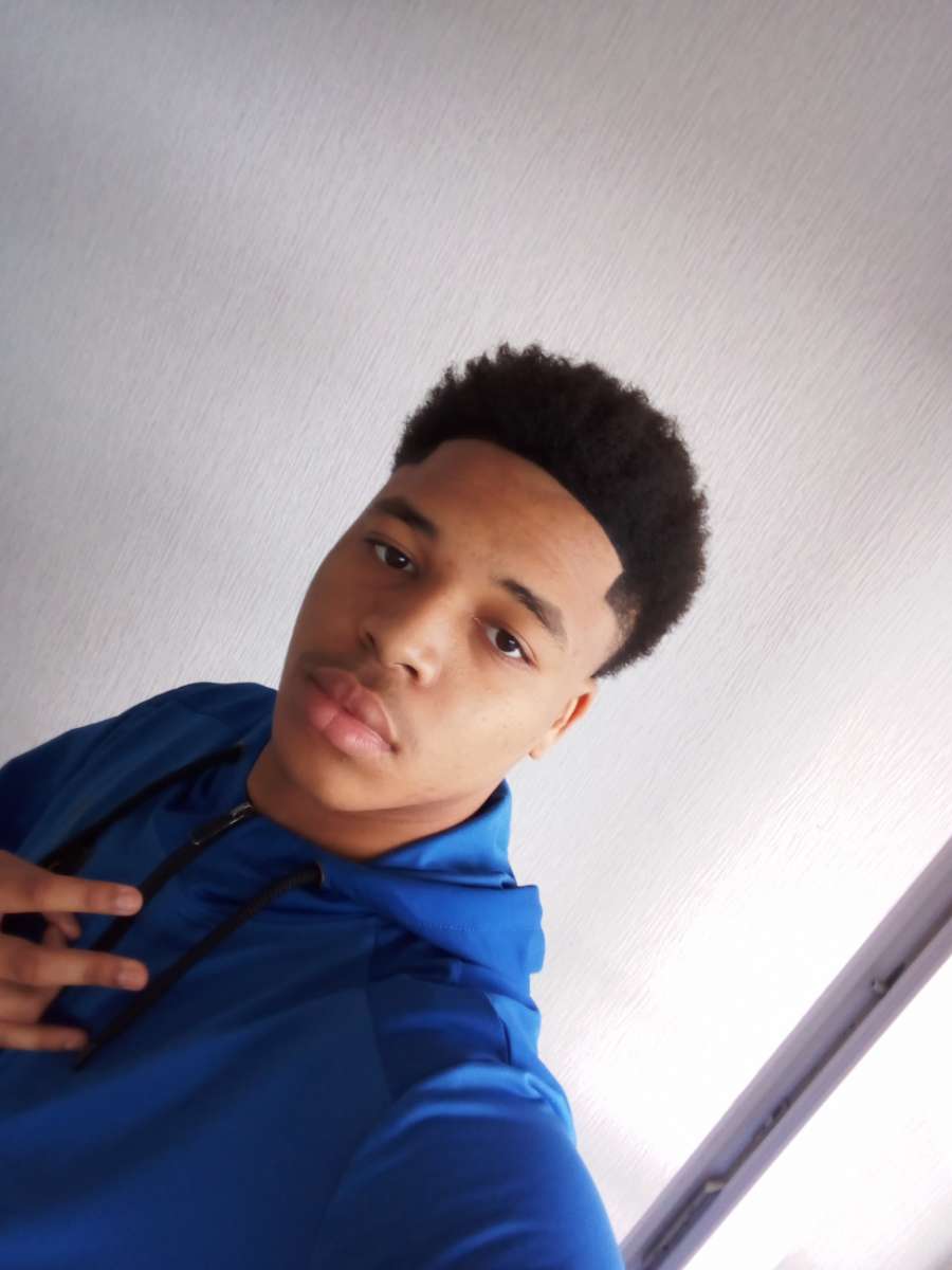 Profil de Gauderic, 32 ans, Annonce gay à Rochefort (Namur)