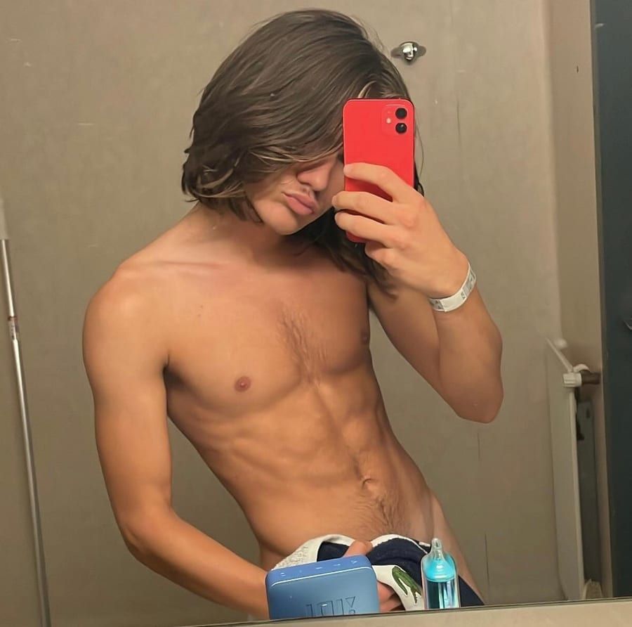Profil de Frederi, 30 ans, Annonce gay à Viroinval (Namur)