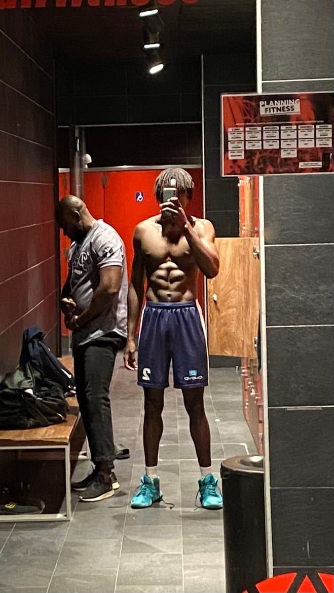 Profil de Ricardo, 41 ans, Annonce gay à Bièvre (Namur)