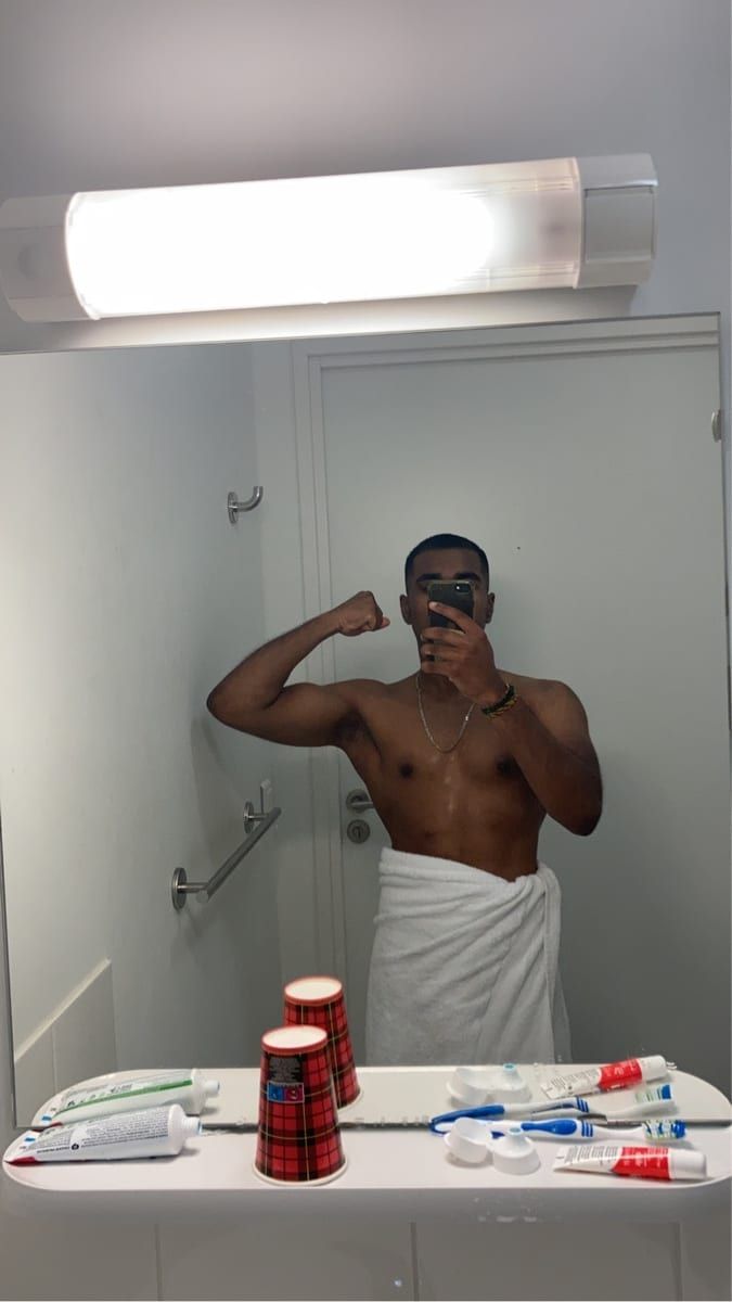 Profil de Rayley, 37 ans, Annonce gay à Dinant (Namur)