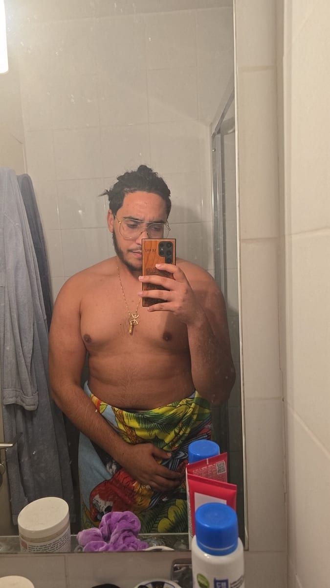 Isidro - Annonce gay à Assesse Profil de Isidro, 32 ans, Annonce gay à Assesse (Namur)