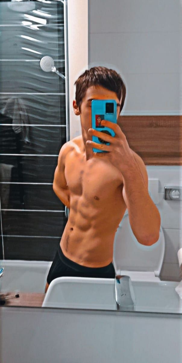 Profil de Iohann, 25 ans, Annonce gay à Walcourt (Namur)