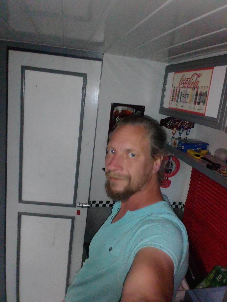 Profil de Maevan, 38 ans, Annonce gay à Somme-Leuze (Namur)